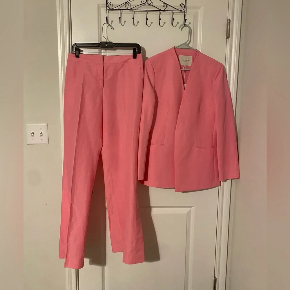 EUC Lafayette 148 New York Pink Womens Blazer & Pants Suit Set (worn once)